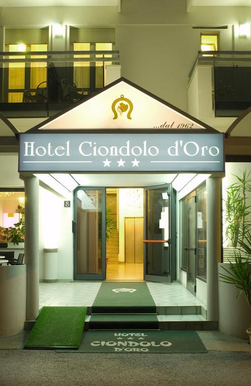 Hotel Ciondolo D'Oro Rimini Esterno foto