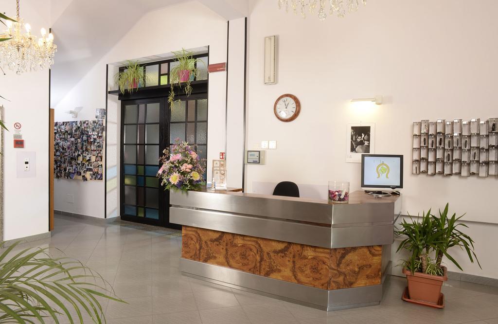 Hotel Ciondolo D'Oro Rimini Esterno foto