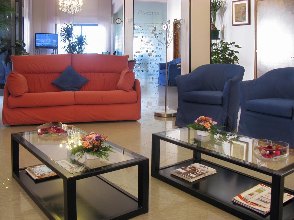 Hotel Ciondolo D'Oro Rimini Esterno foto