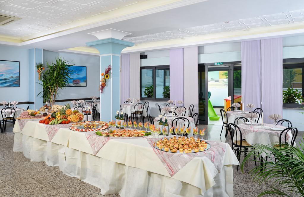 Hotel Ciondolo D'Oro Rimini Esterno foto